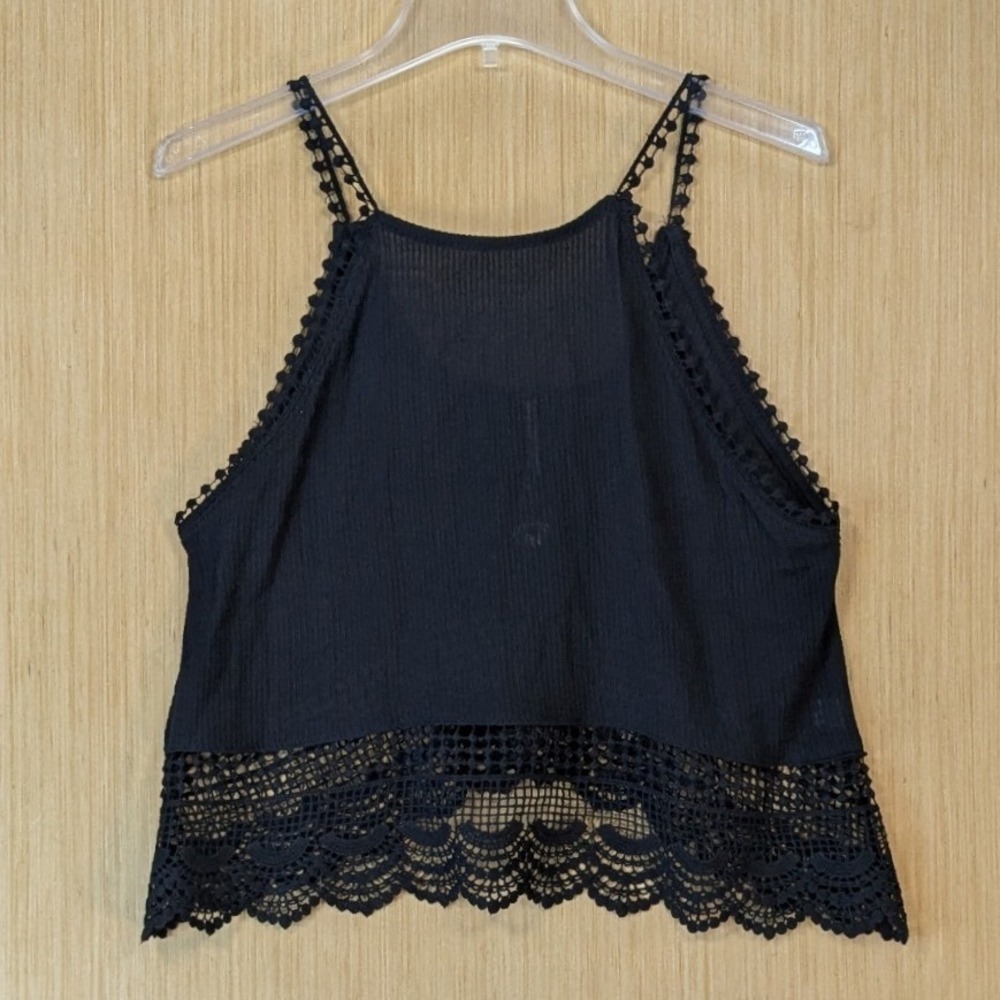 Poof! Black Ribbed Crochet Lace Hem Boho Festival Halter Cropped Cami Top Large